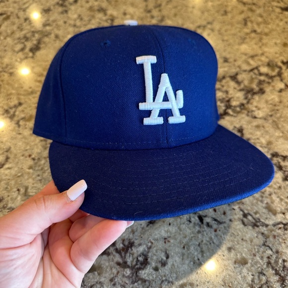 Los Angeles Dodgers Hat Cap Fitted Mens 7 1/8 Blue White New Era MLB Baseball - Picture 1 of 8
